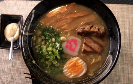 Tonkotsu Lámen